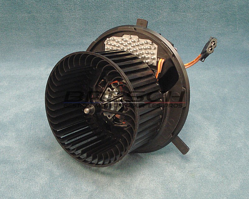 MOTEUR VENTIL CHAUFFAGE + RESISTANCE